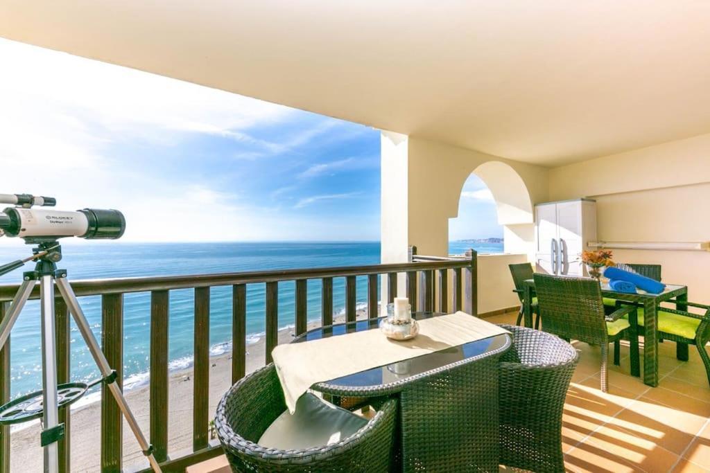 Magnificas Vistas Al Mar Lejlighed Benalmádena Eksteriør billede